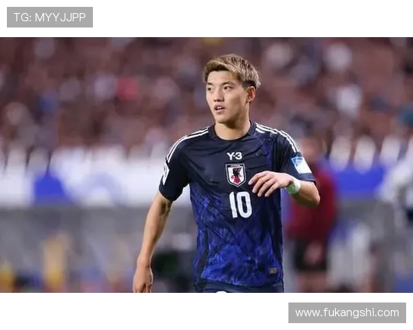 日本世界杯球衣最新款式全解析，展现日本队独特设计风格与文化元素